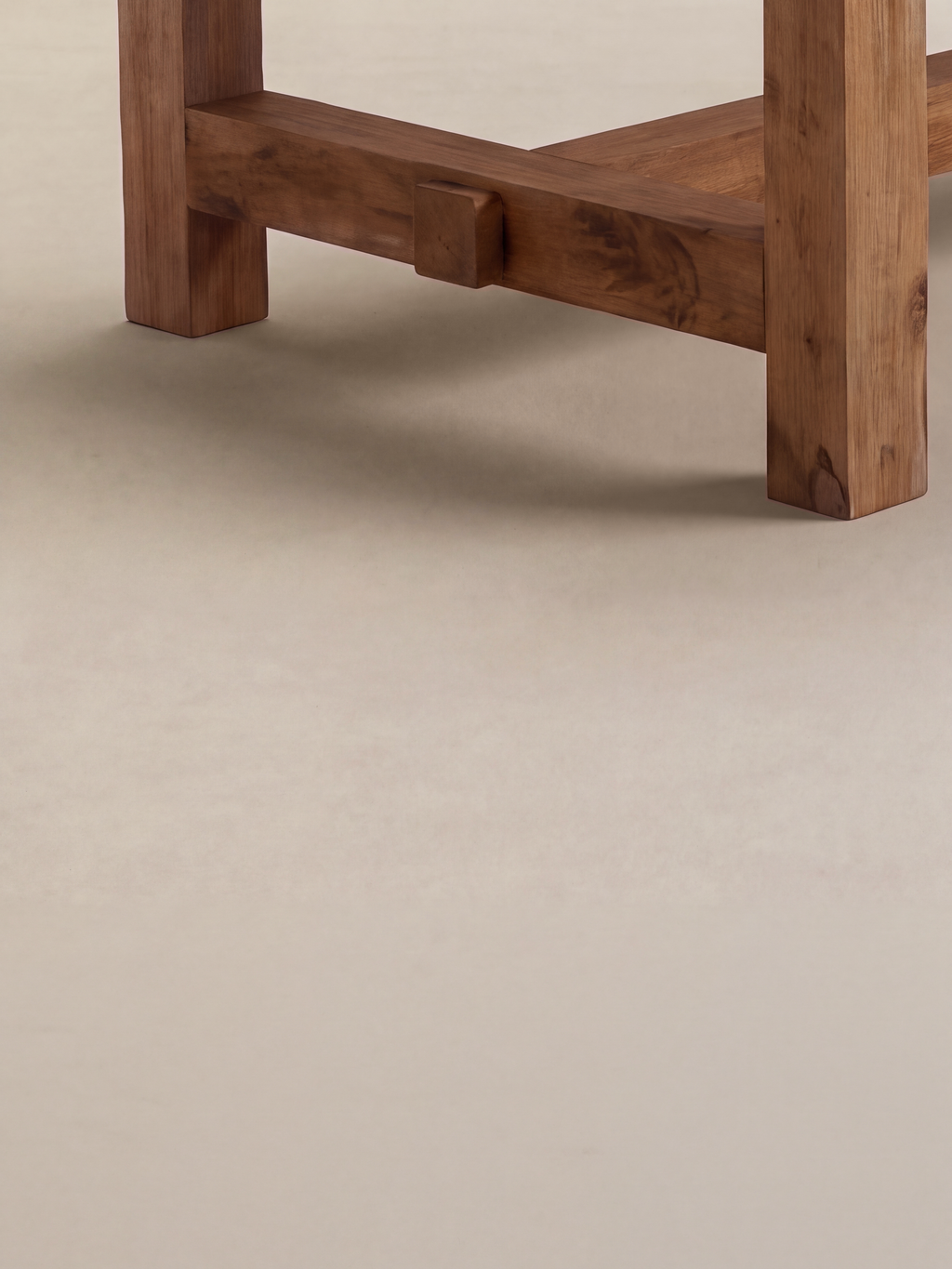 Farmhouse Dining Table — end stretcher joinery