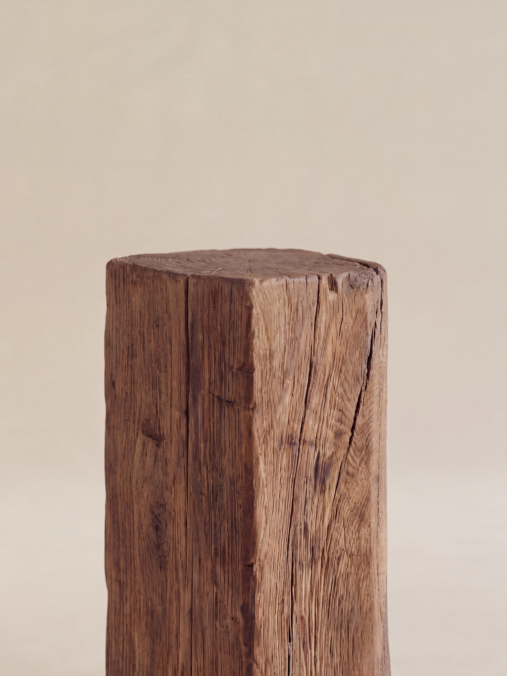 Pillar Display Block — alternative angle a