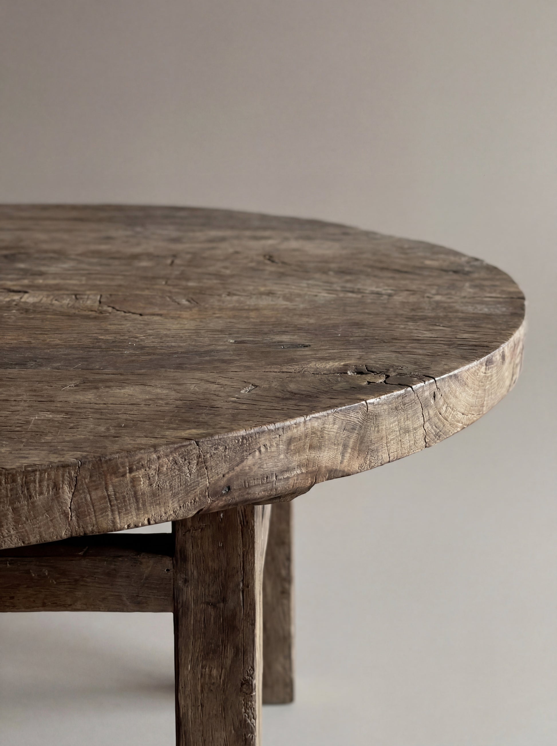 Round Farmhouse Dining Table