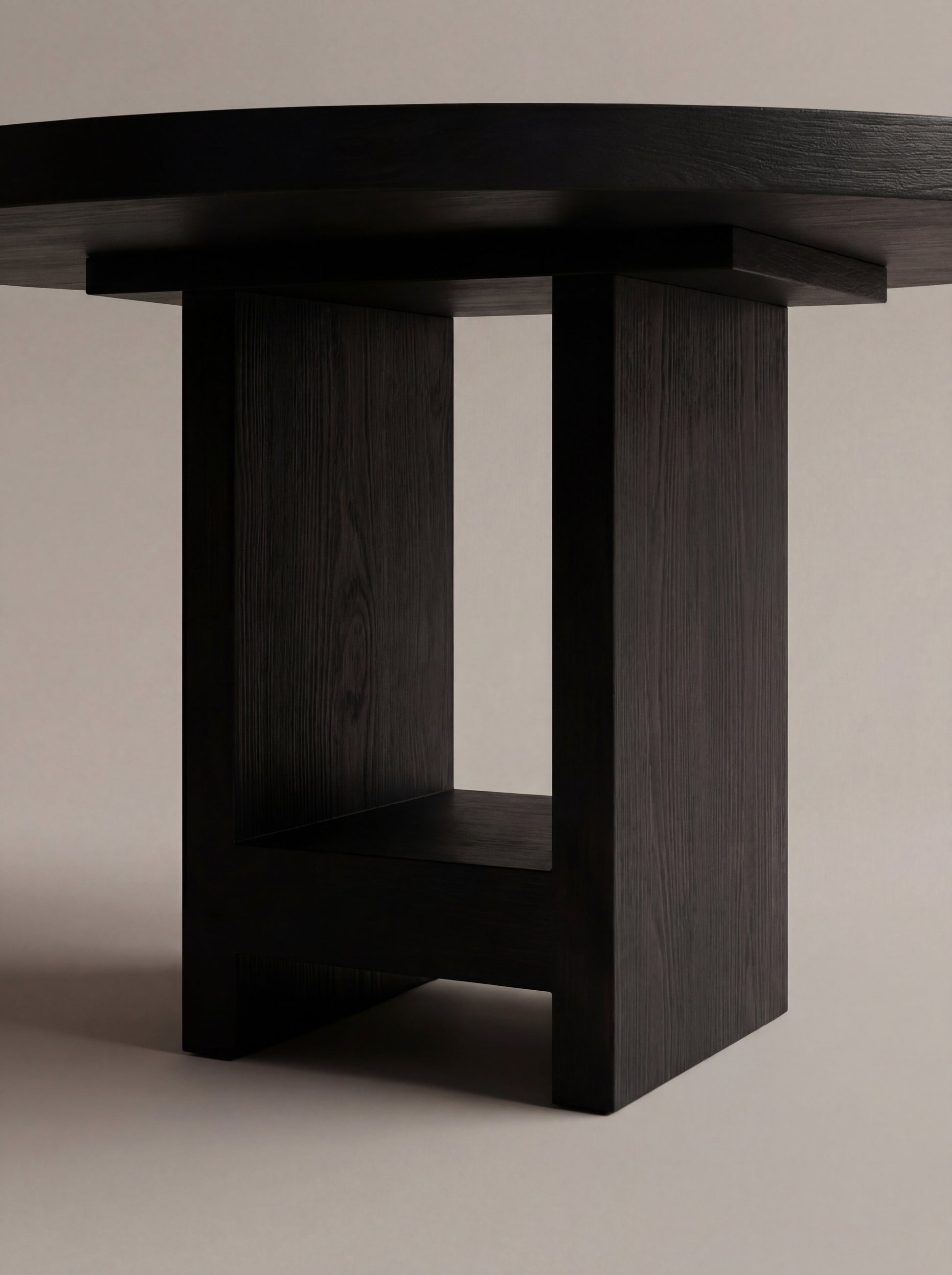 Round Kyoto Dining Table